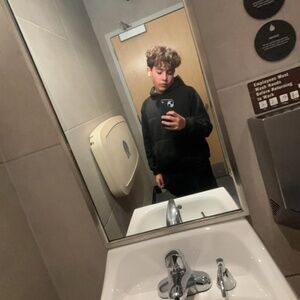 Meet your Posher, Bentley